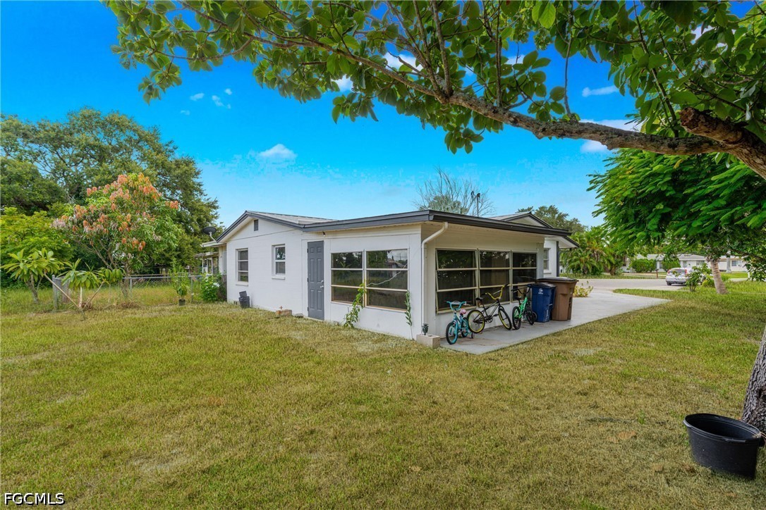 1099 Vineyard Pl Property Photo 26