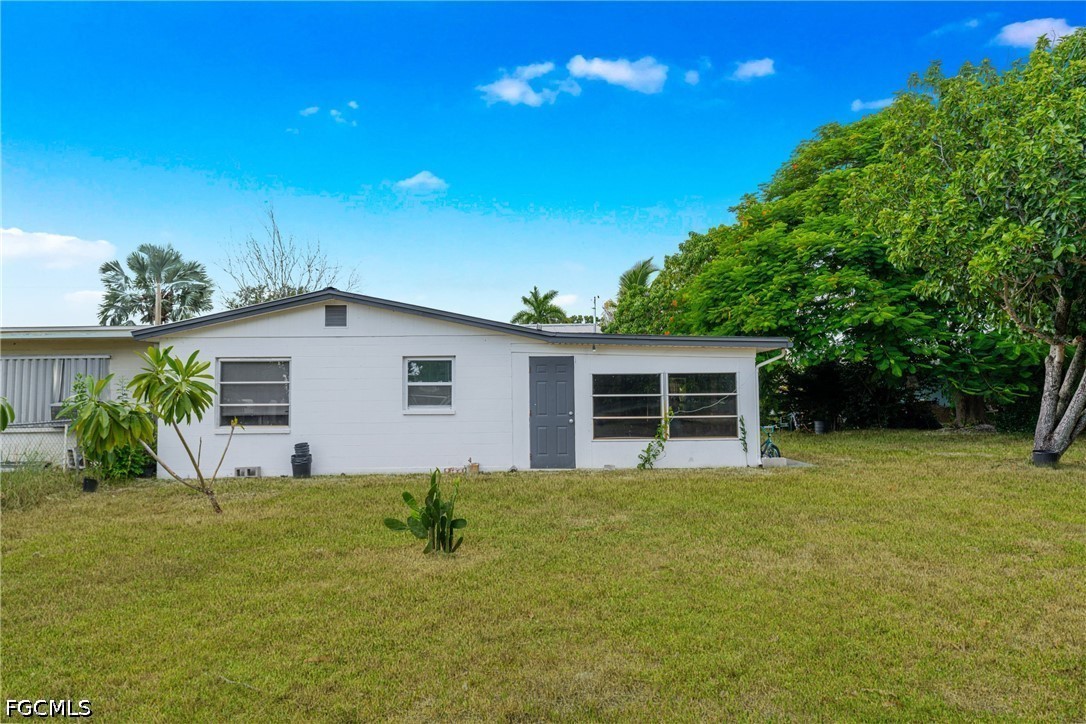 1099 Vineyard Pl Property Photo 27