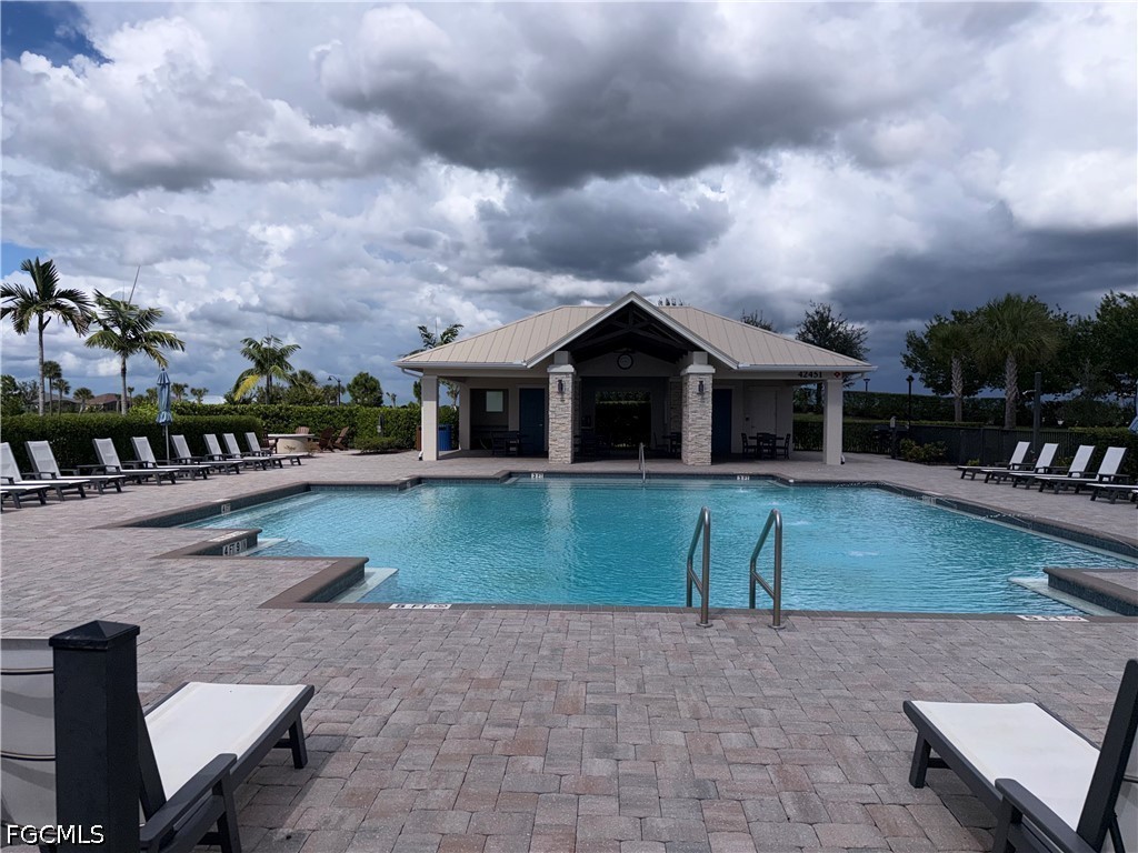 42211 Edgewater Dr Property Photo 23