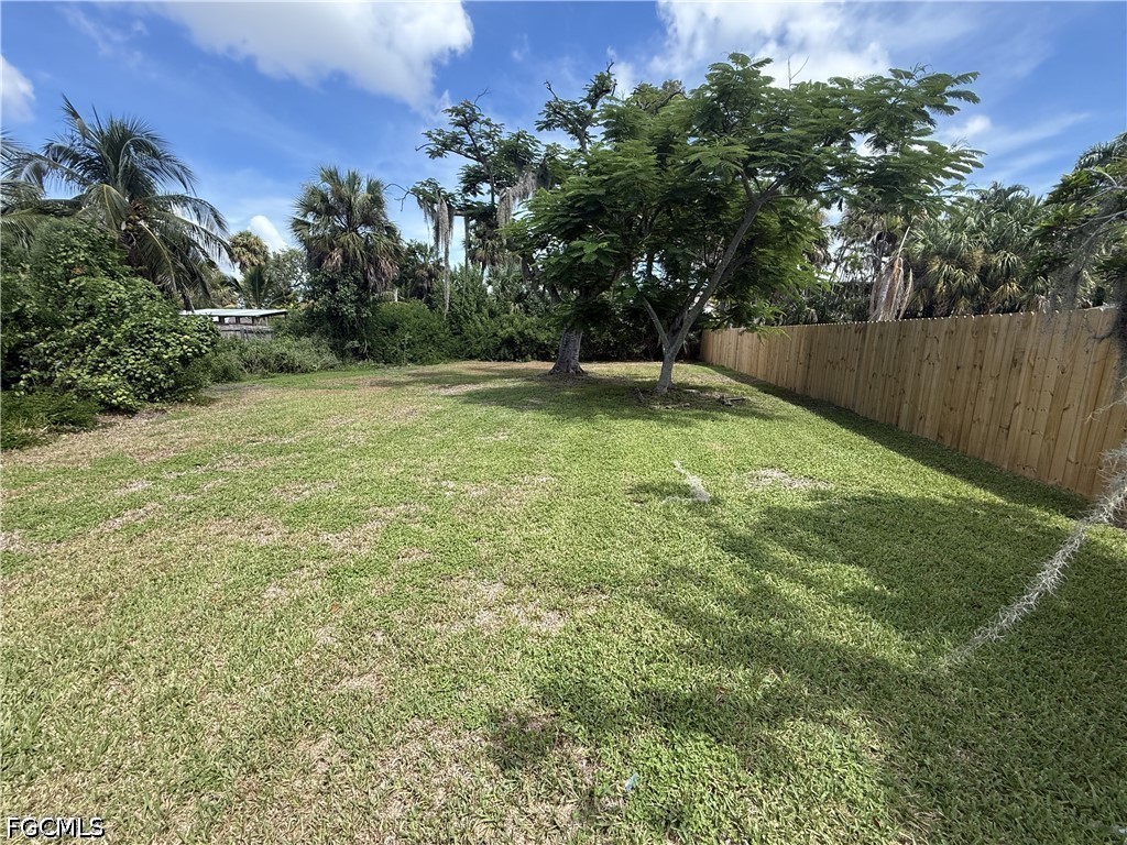 16600 Arbor Ridge Dr Property Photo 4