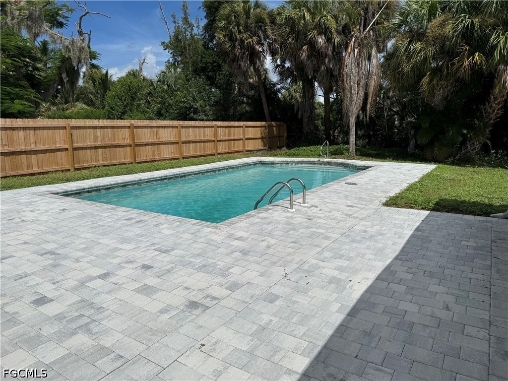 16600 Arbor Ridge Dr Property Photo 6