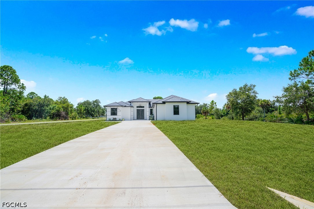7717 18th Ter Property Photo 5
