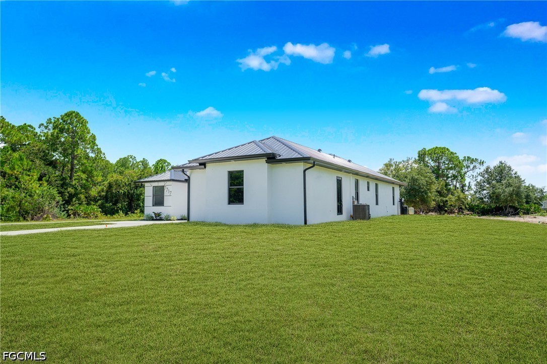 7717 18th Ter Property Photo 36