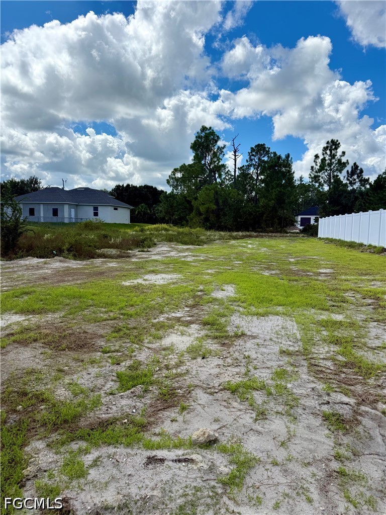 754 Clancy St E Property Photo 2
