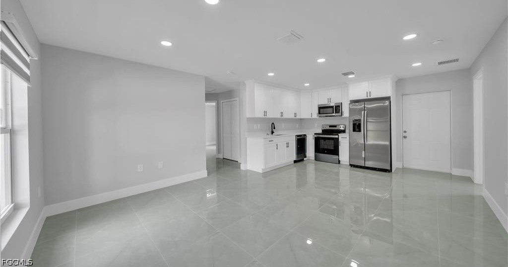 3600 Irma Ave N Property Photo 4