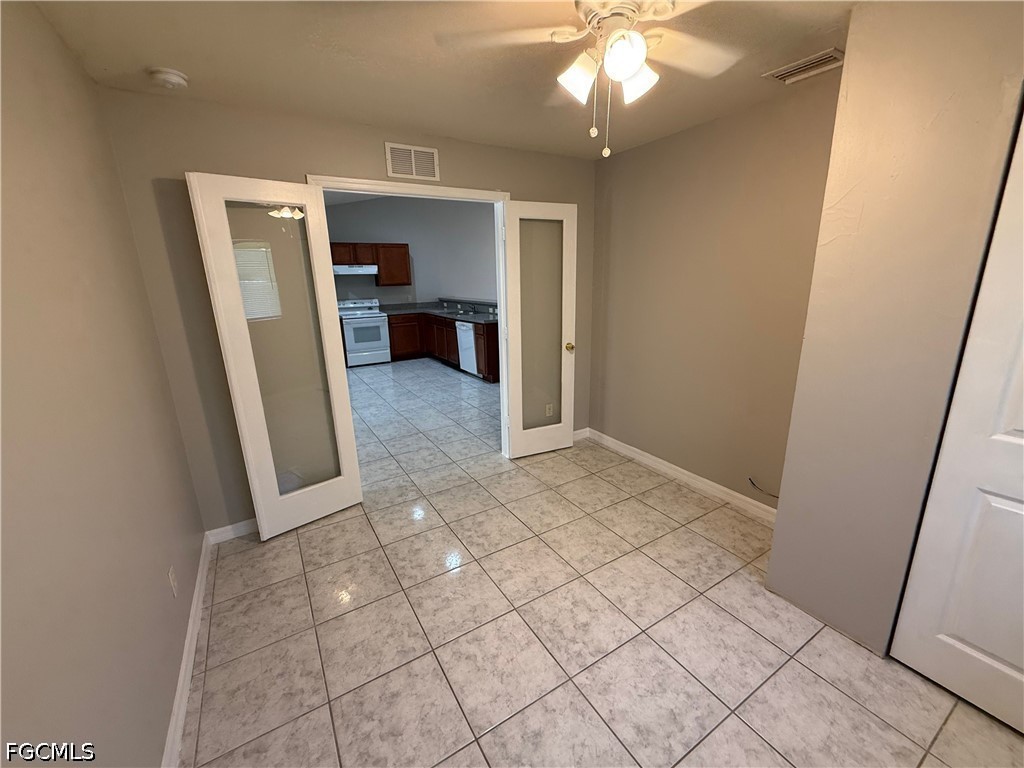 1040 Ainsworth St E Property Photo 6
