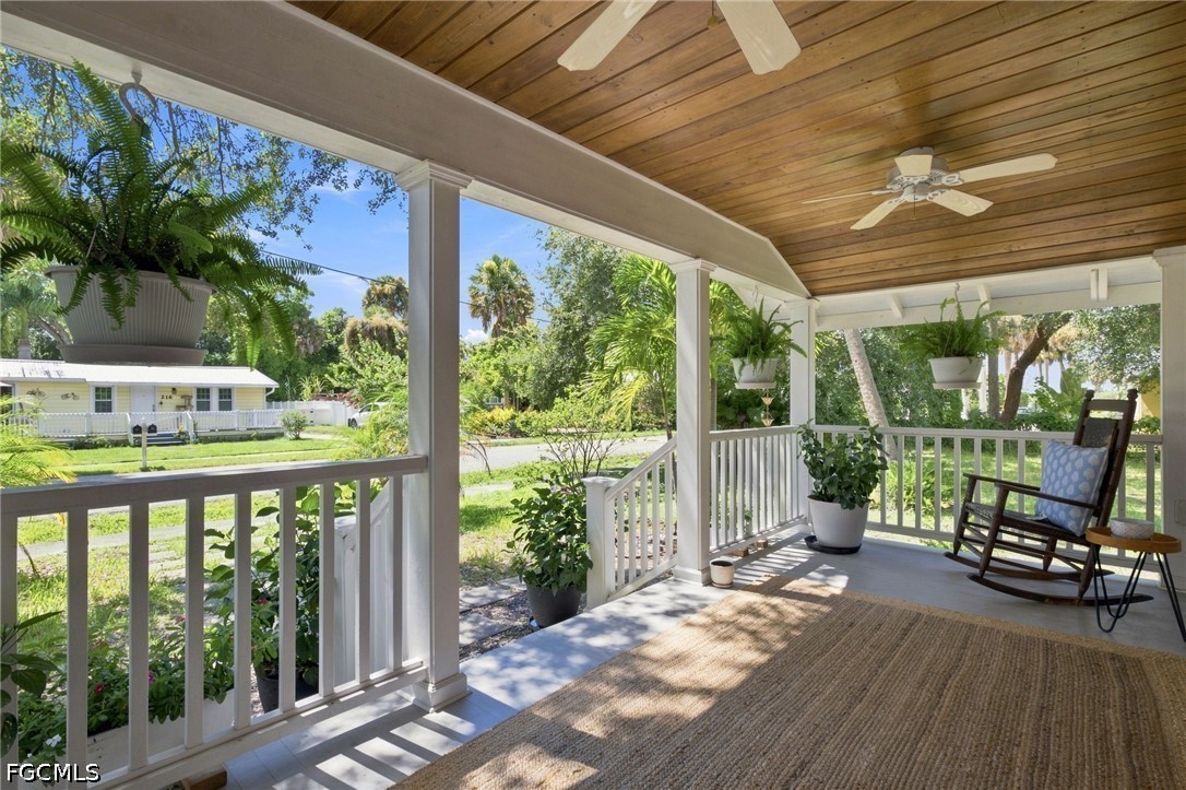215 Granada Blvd Property Photo 3