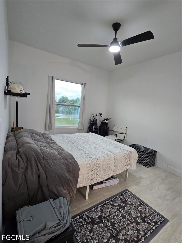 23041 Roundtree Ave Property Photo 8