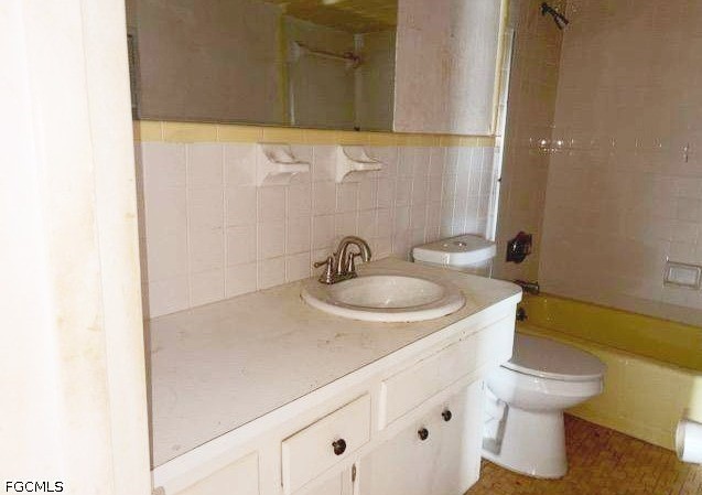 330 Tudor Dr 203 Property Photo 12