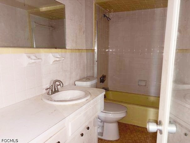 330 Tudor Dr 203 Property Photo 13