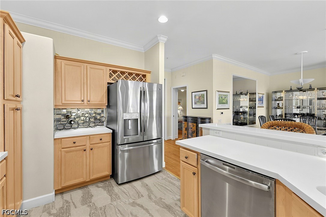 9121 Southmont Cv 302 Property Photo 10