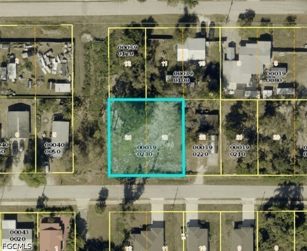 556 Clark ST Property Photo 1