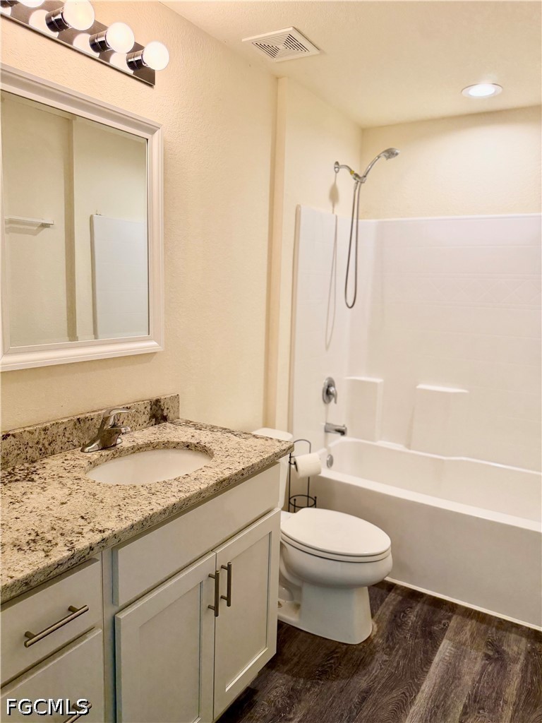 8007 Royal Ct Property Photo 20