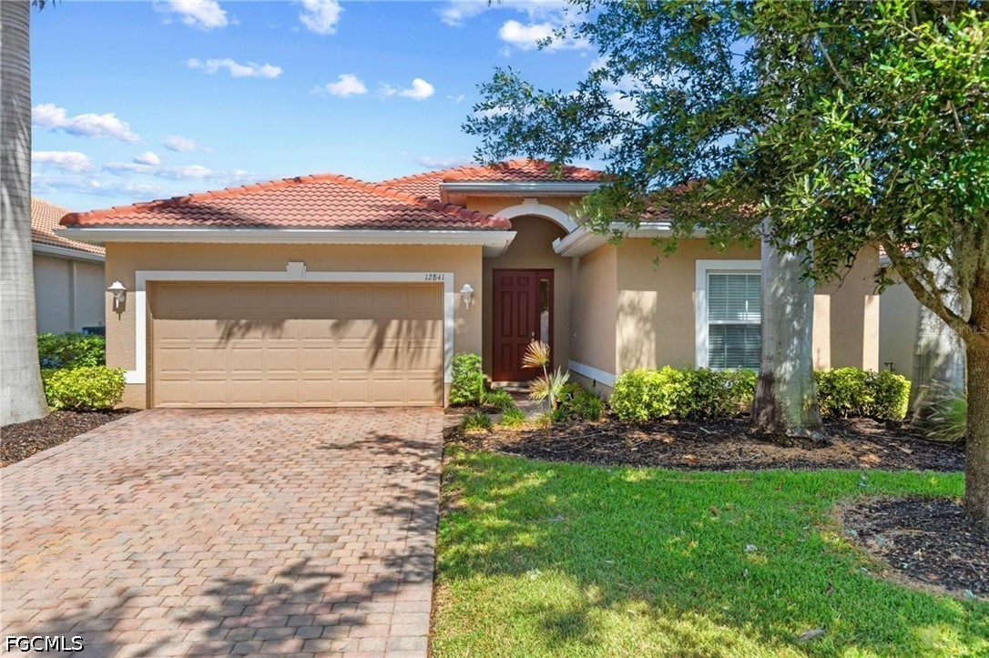 12841 Seaside Key Ct Property Photo 2