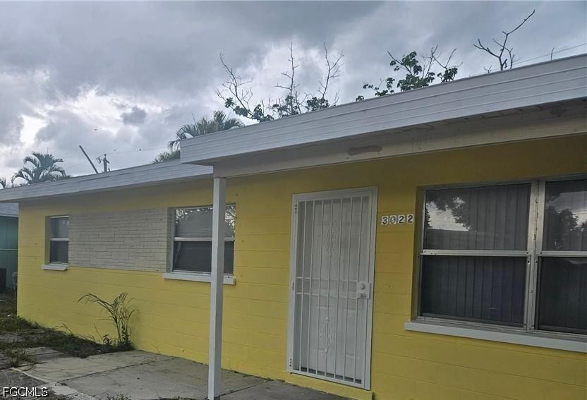 3022 Guava ST Property Photo 1