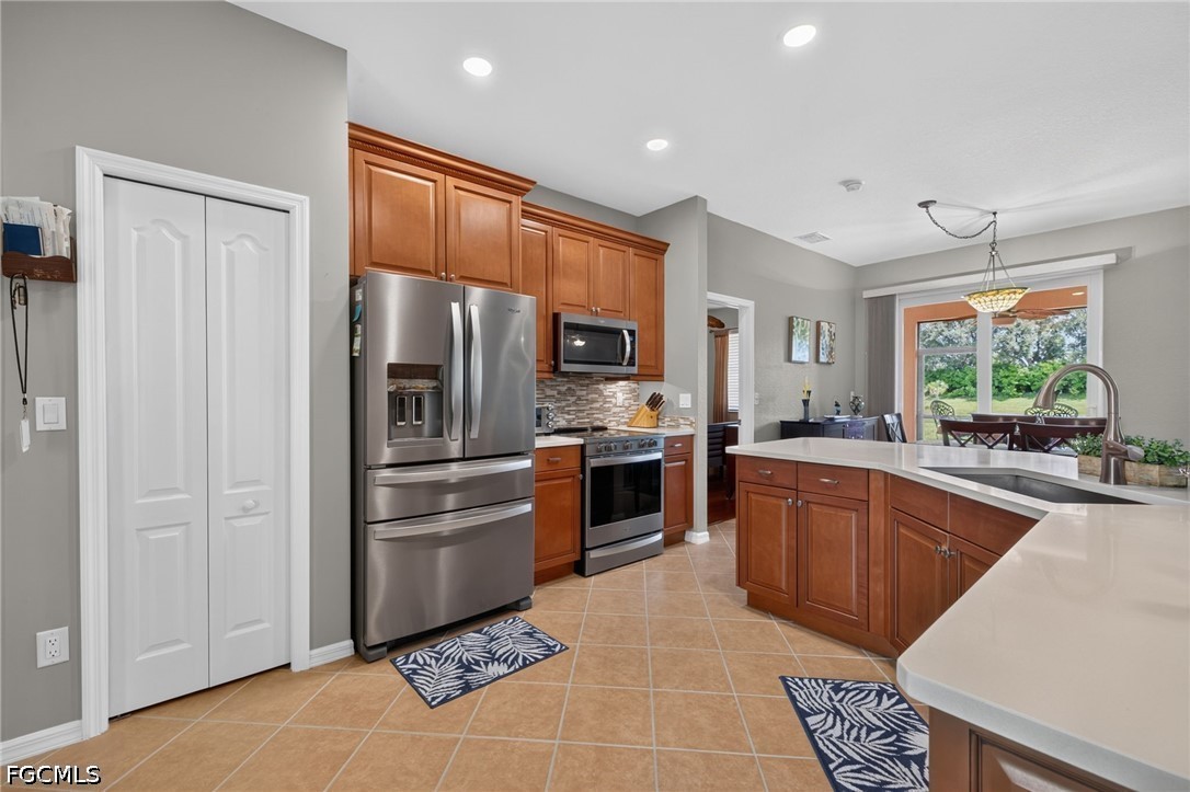 12695 Stone Tower Loop Property Photo 3