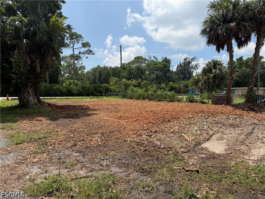 1209 Laurel Dr Property Photo 4