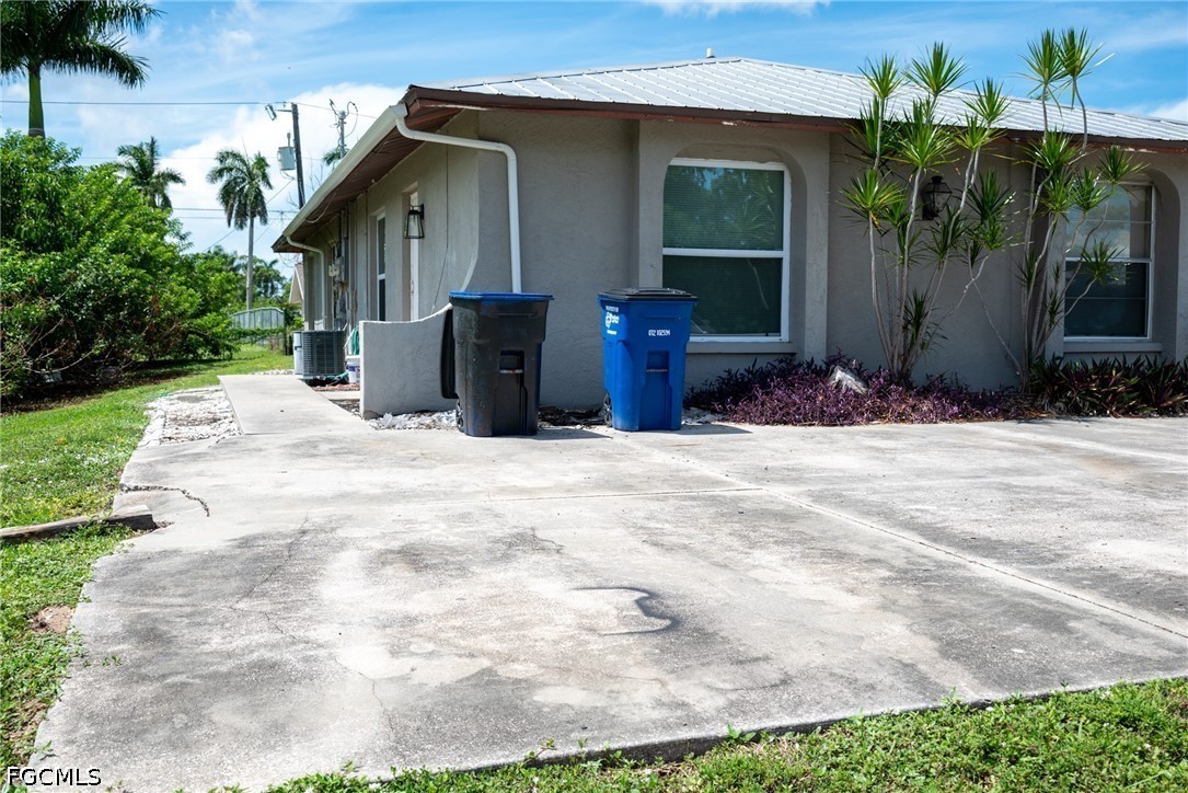 5443 Avenue E Property Photo 4