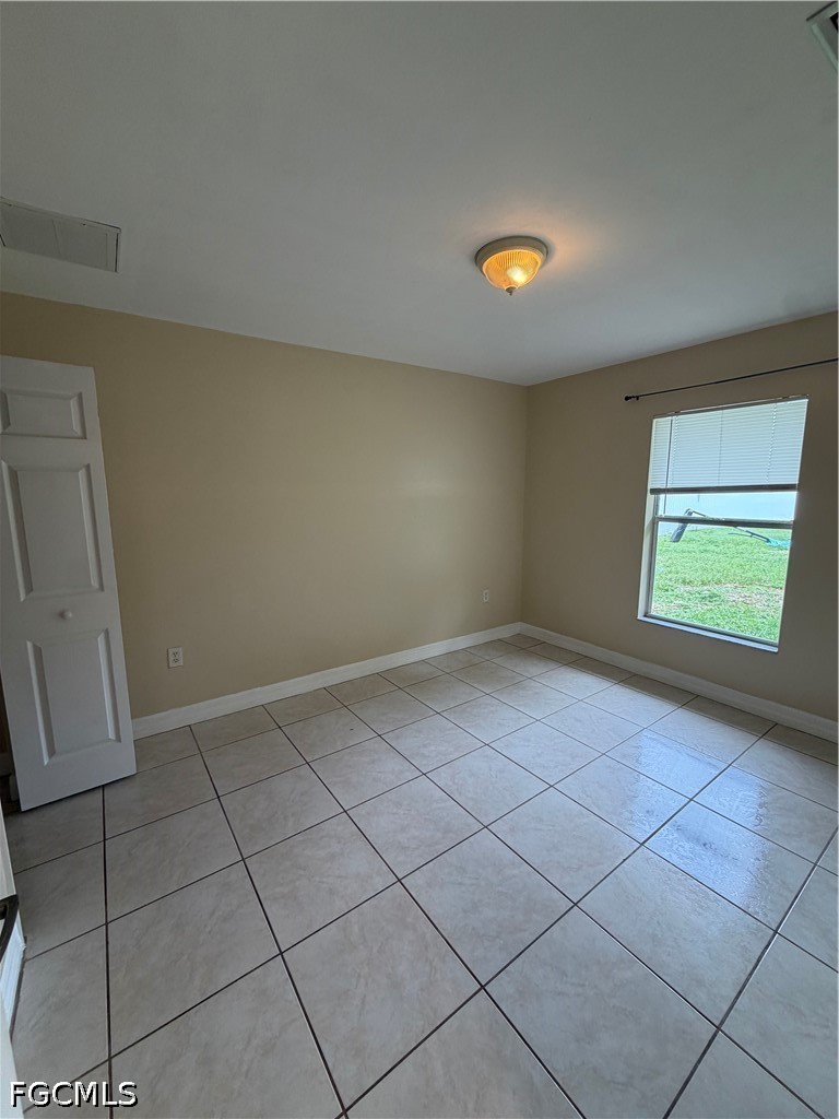 409 Candlewick Cir E Property Photo 6
