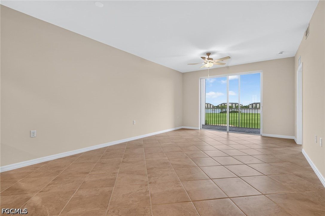 5479 Double Eagle Cir 3624 Property Photo 4