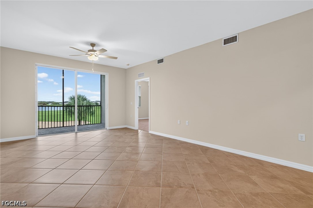 5479 Double Eagle Cir 3624 Property Photo 5