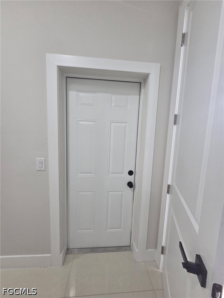 432 Raymer St Property Photo 13