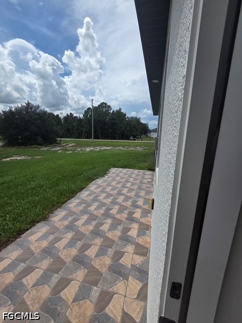 432 Raymer St Property Photo 17