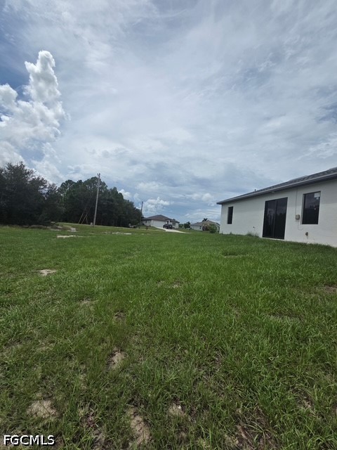 432 Raymer St Property Photo 20
