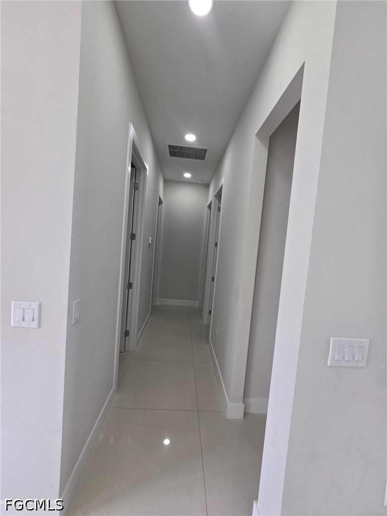 432 Raymer St Property Photo 22