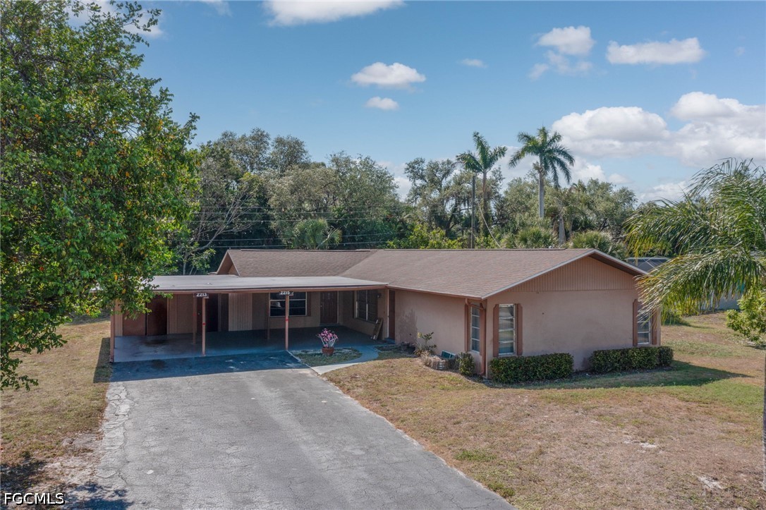 2215 Marilyn Ln Property Photo 1