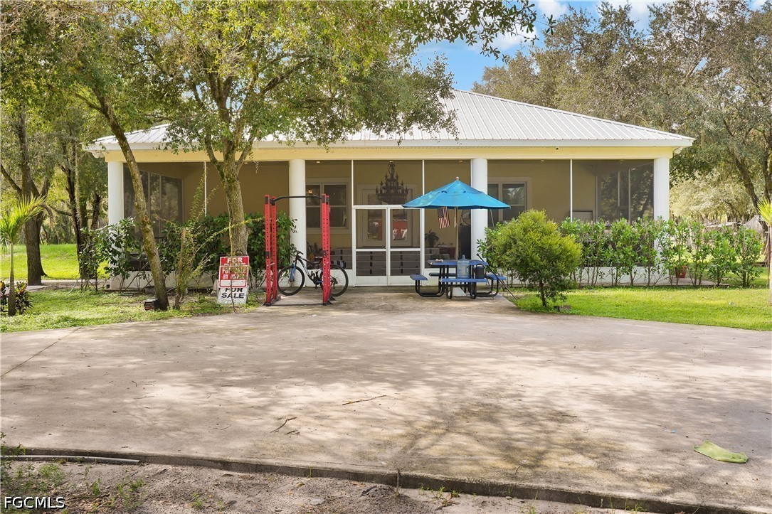 255 C Rd Property Photo 1
