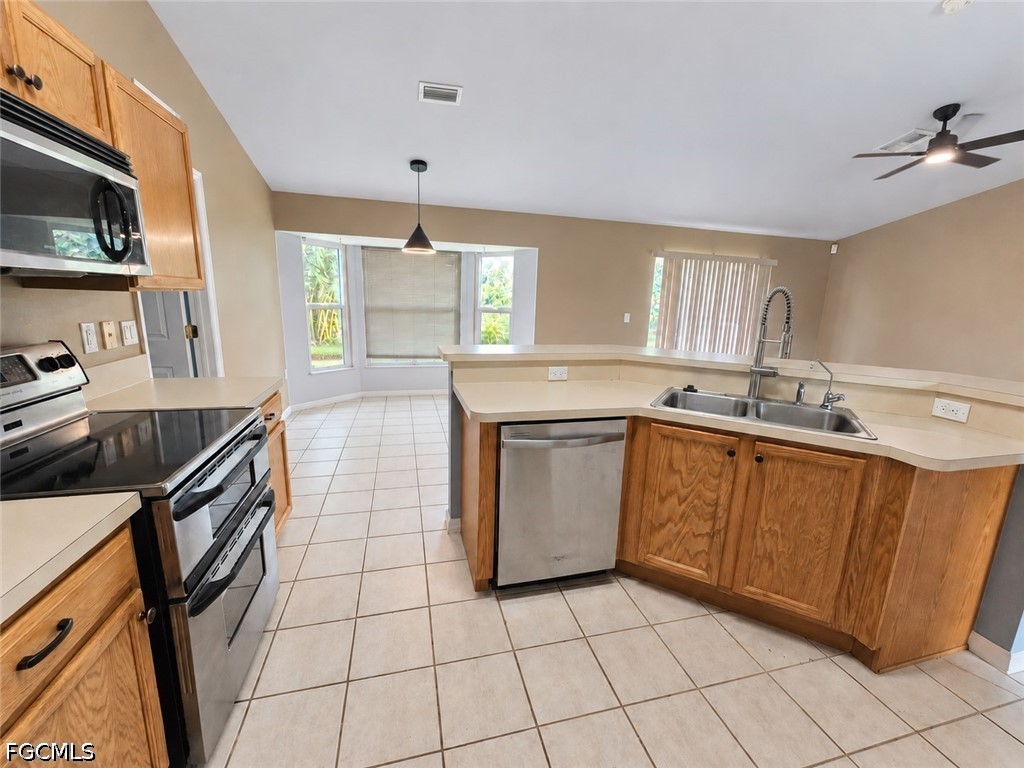 319 Labree Ave S Property Photo 5