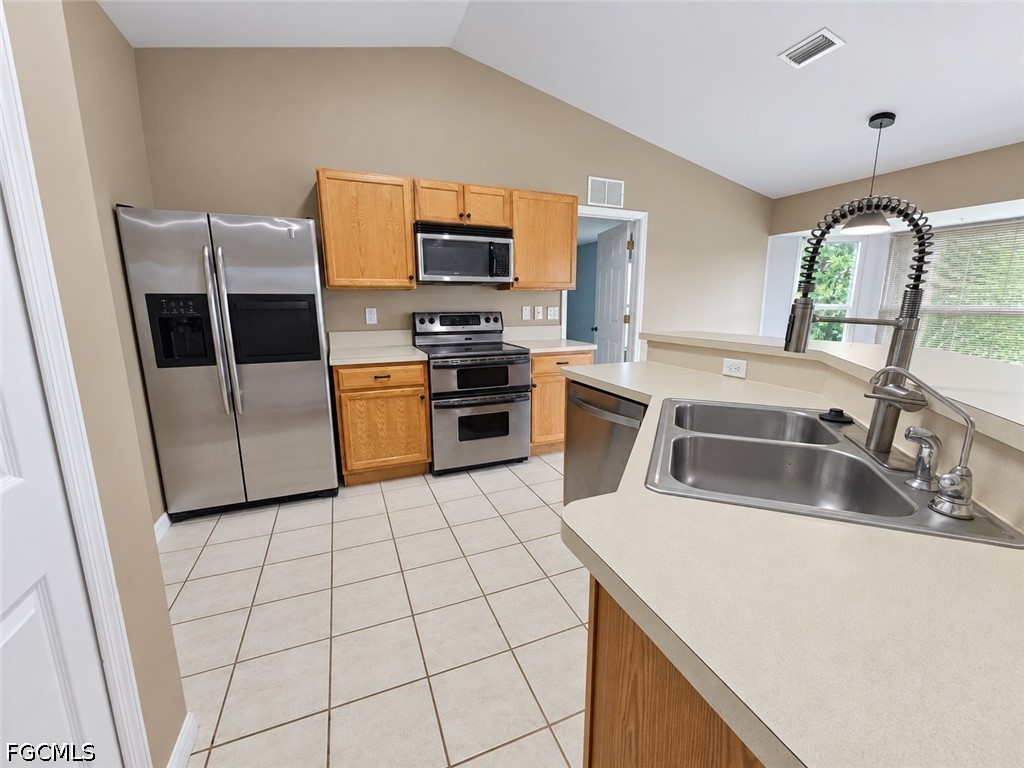 319 Labree Ave S Property Photo 19