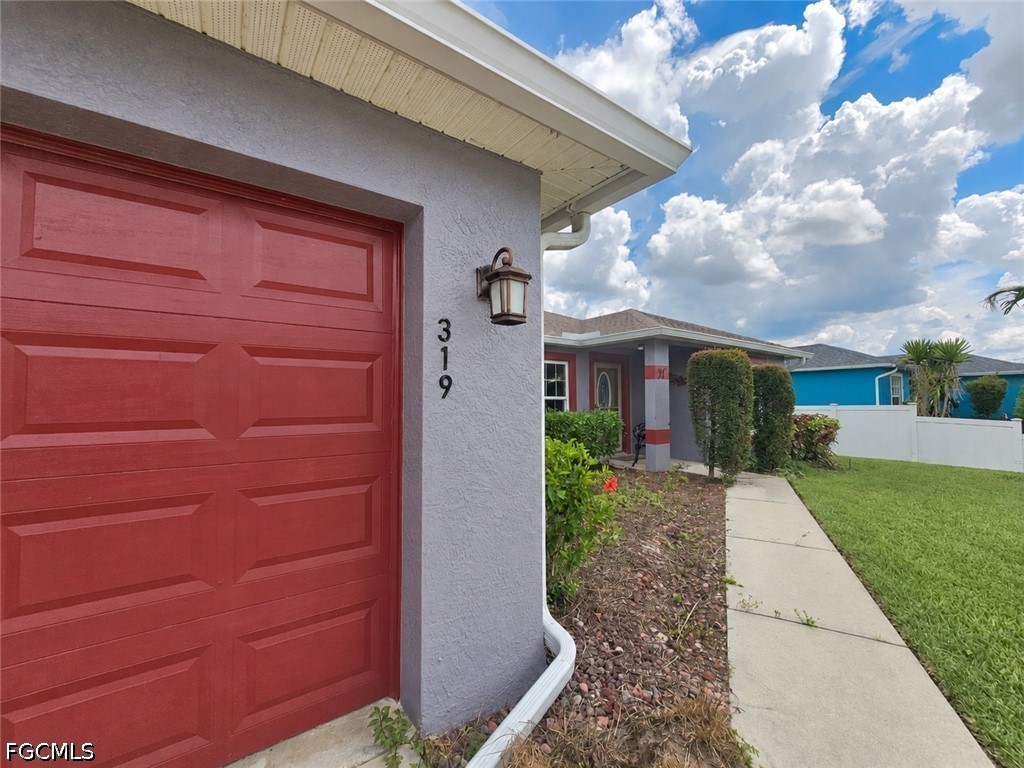 319 Labree Ave S Property Photo 24