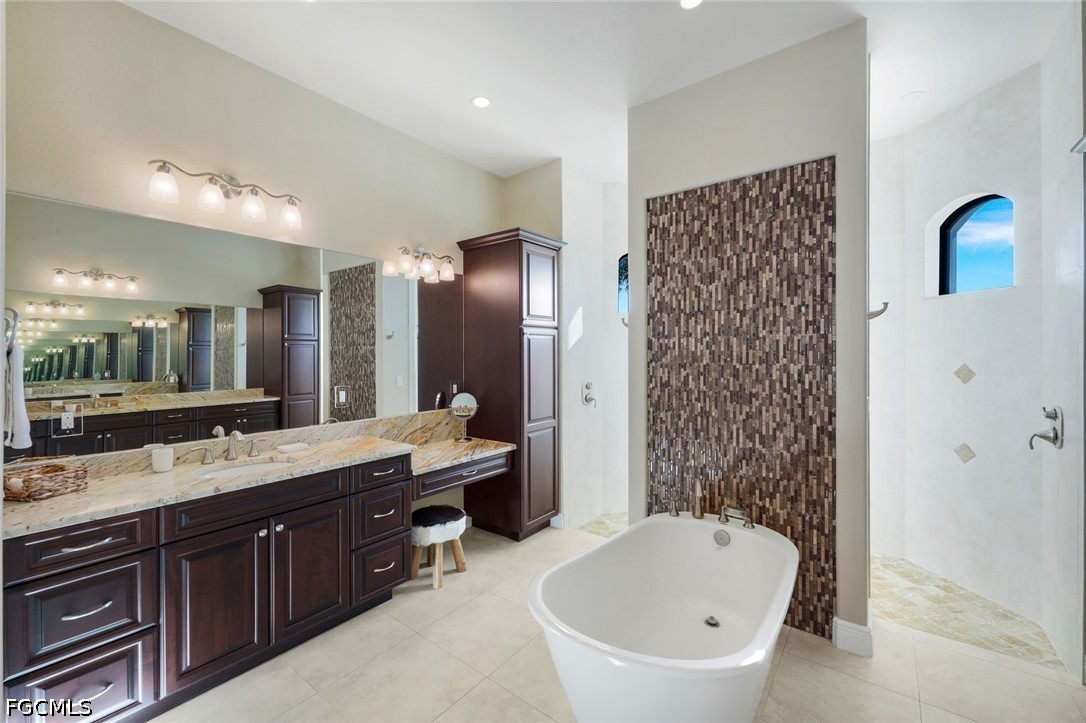 11899 King James Ct Property Photo 24