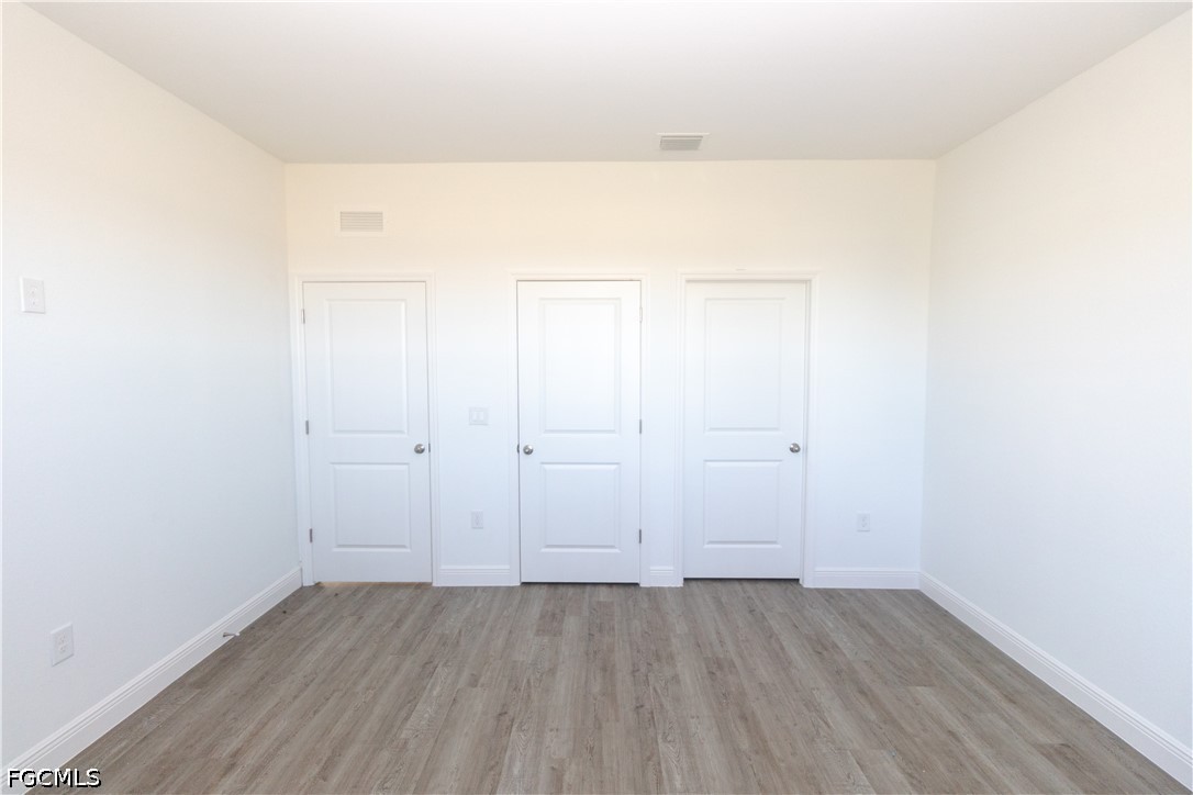 1083 Calico St Property Photo 13