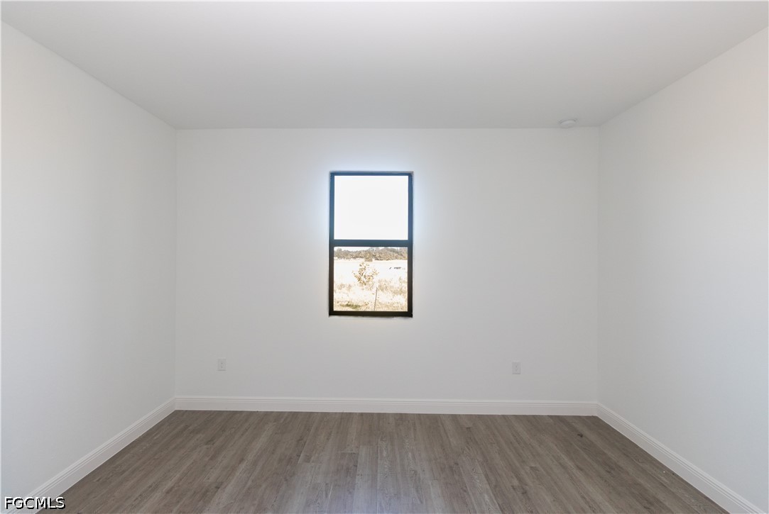 1083 Calico St Property Photo 14