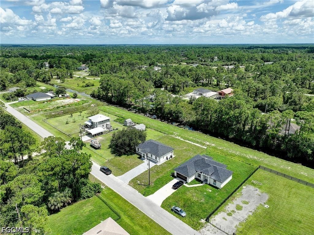 940 Lakeside Dr Property Photo 29