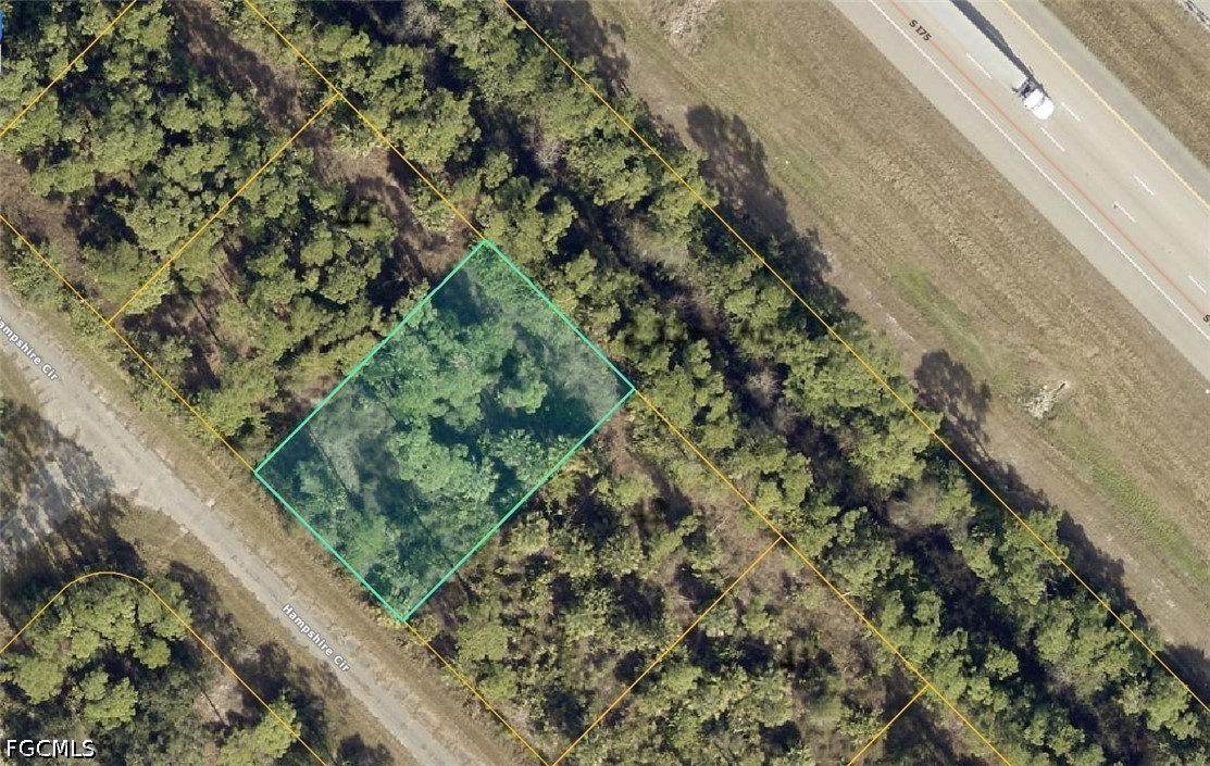 1132216543 Hampshire CIR Property Photo 1