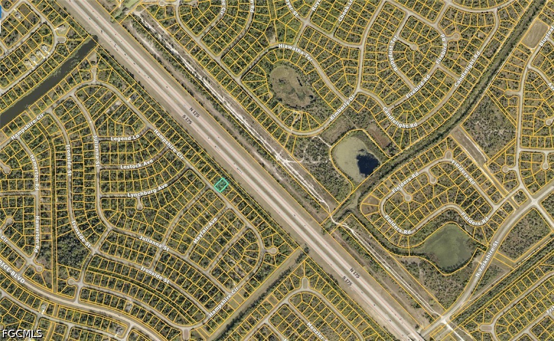 1132216543 Hampshire Cir Property Photo 3