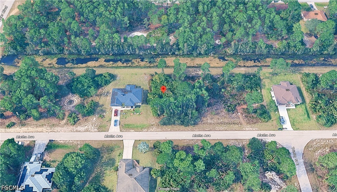 762 Aletha Ave S Property Photo 5