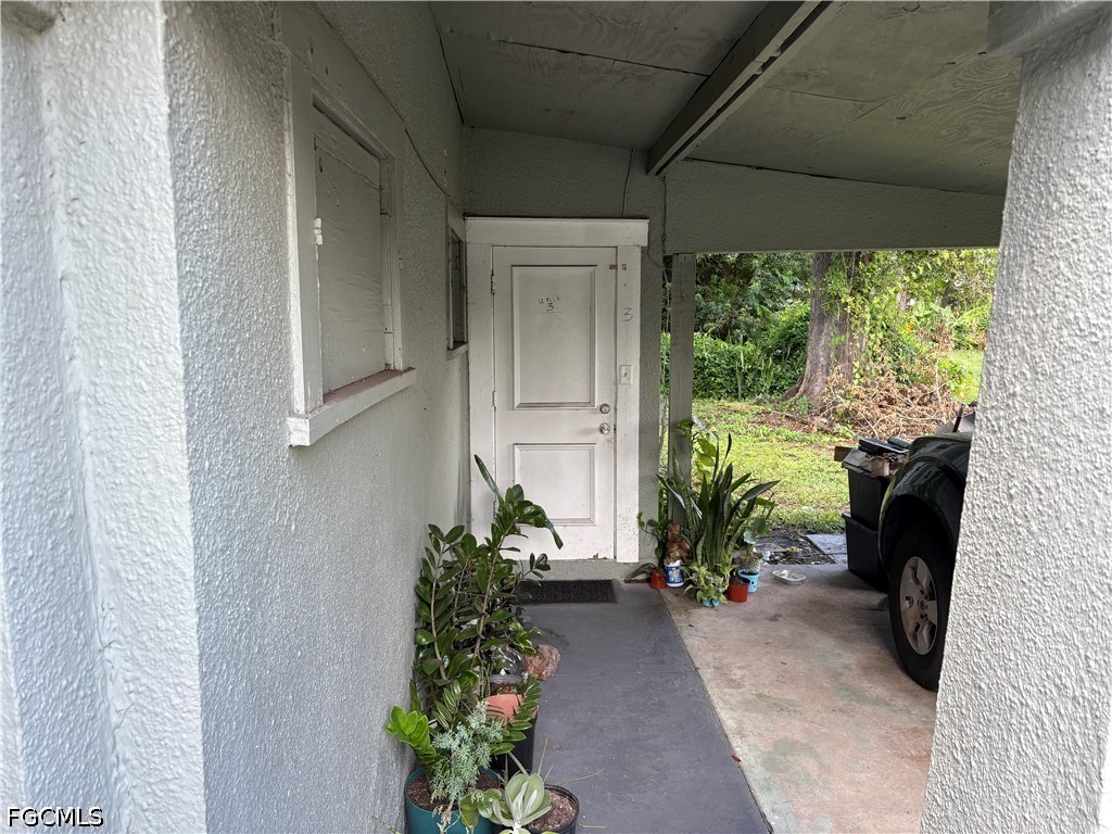 4231 Scott Ave Property Photo 3