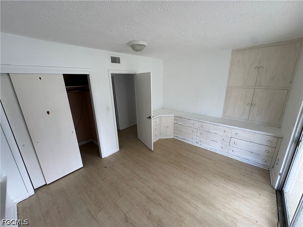 4231 Scott Ave Property Photo 8