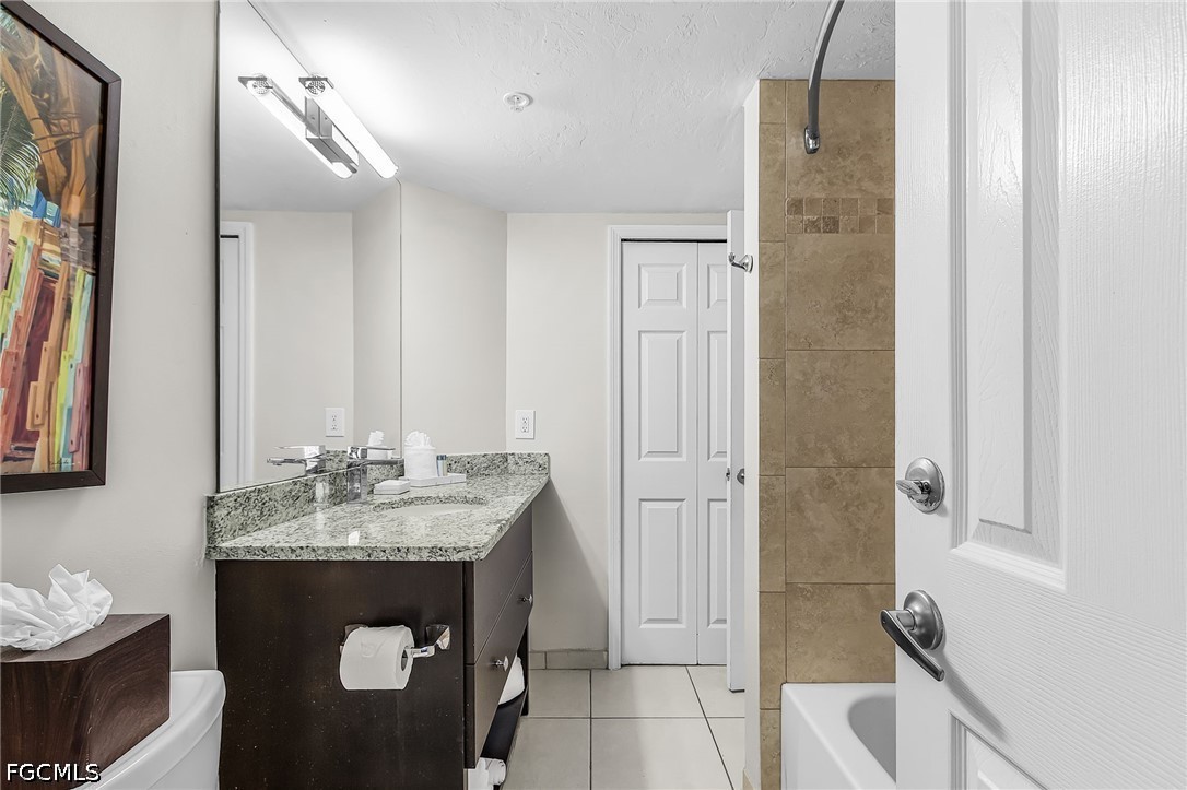 6640 Estero Blvd 401 Property Photo 17