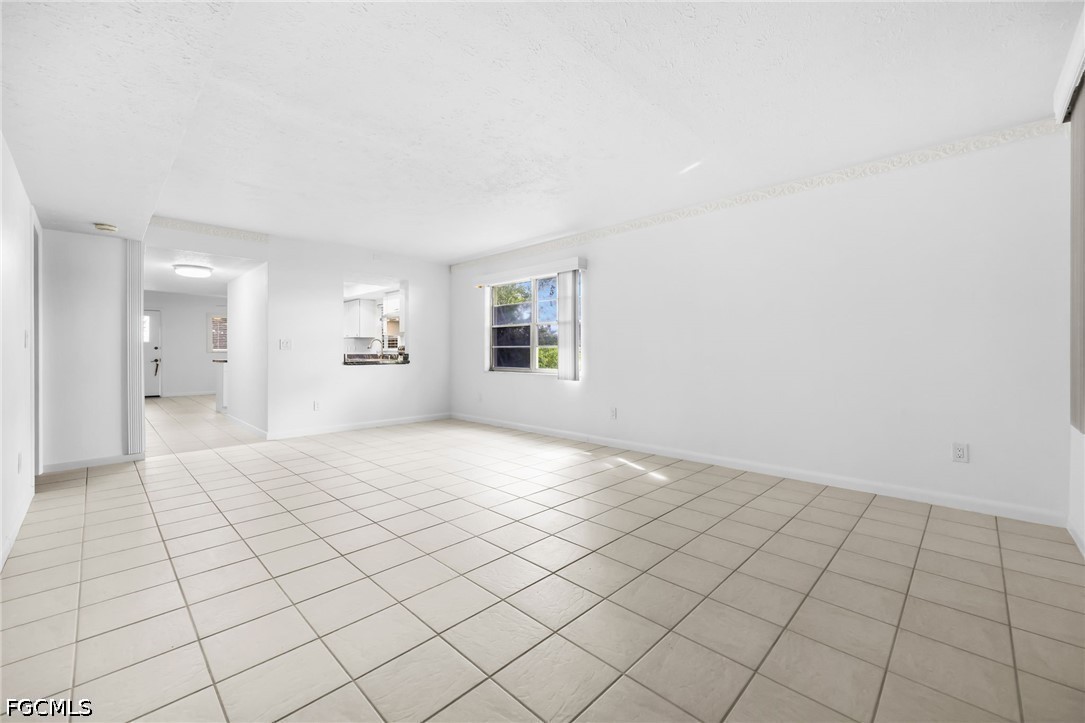 4426 Santa Barbara Blvd 101 Property Photo 16