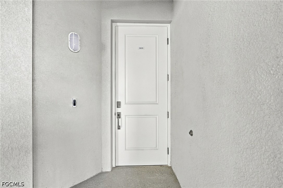 5479 Double Eagle Cir 3628 Property Photo 2