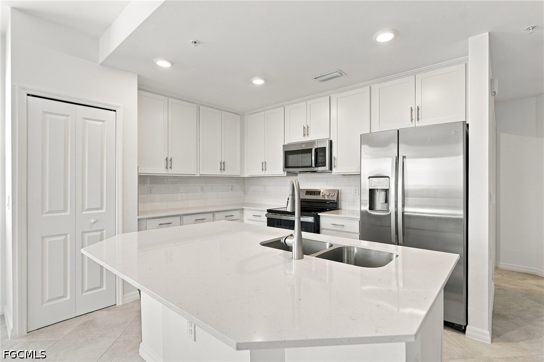 5479 Double Eagle Cir 3628 Property Photo 7