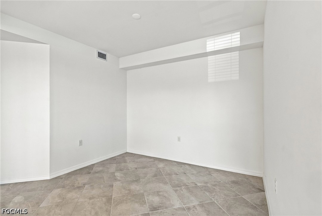 5479 Double Eagle Cir 3628 Property Photo 14
