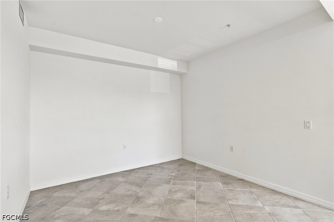 5479 Double Eagle Cir 3628 Property Photo 16