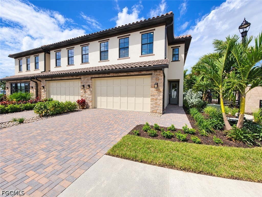 21250 Estiva Villa Cir Property Photo 1